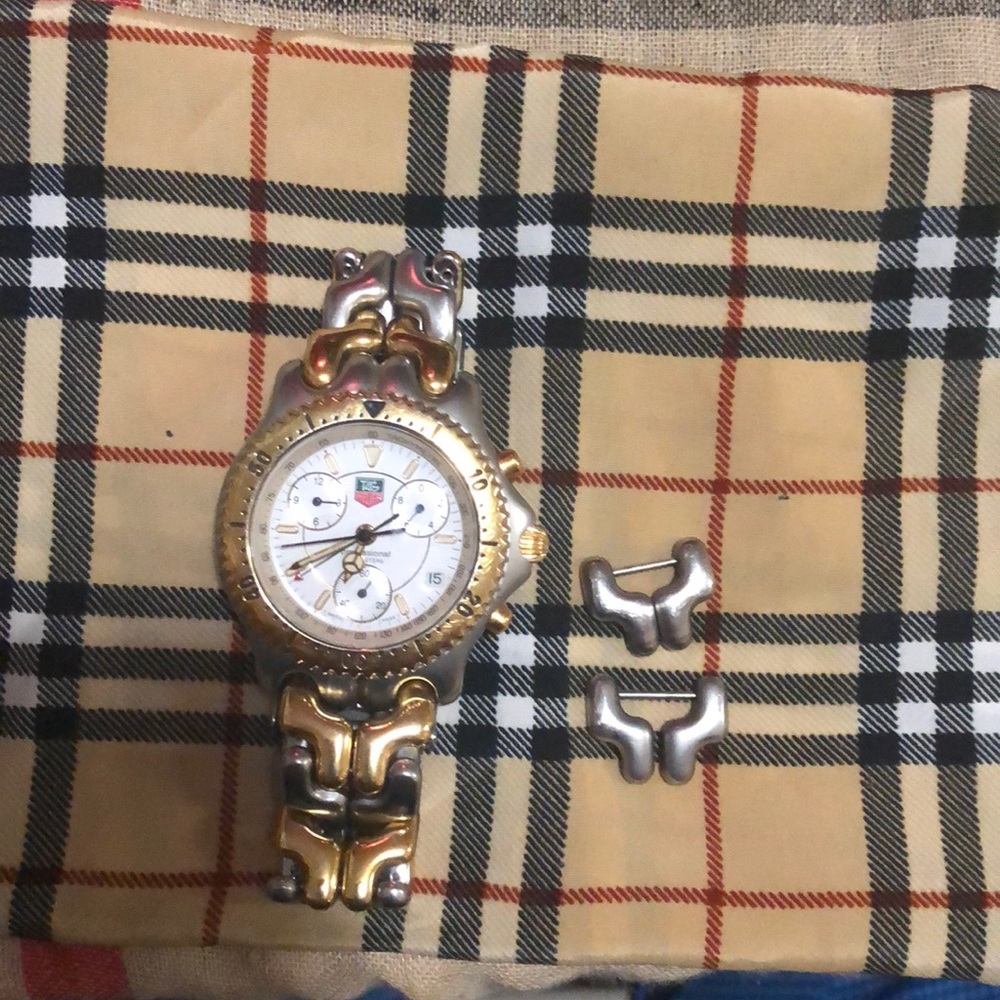 TAG HEVER  CHRONOGRAPH PROFESSIONAL 200 METERS